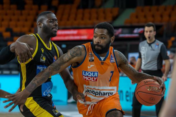 论引发了外 论引发了外